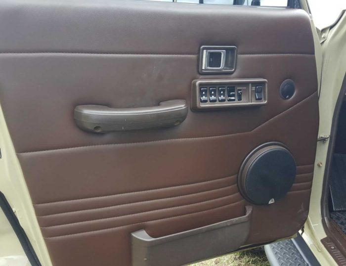 1989 Toyota Land Cruiser FJ62 For Sale Driver's Door Leather