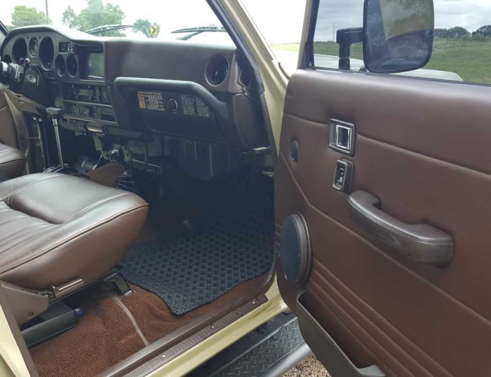 1989 Toyota Land Cruiser FJ62 For Sale Passenger Seat Leather