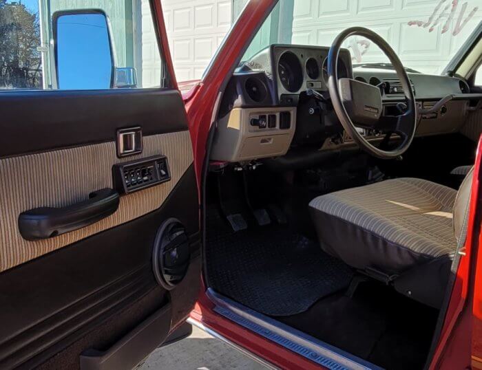 1986 Toyota Land Cruiser for sale driver interior