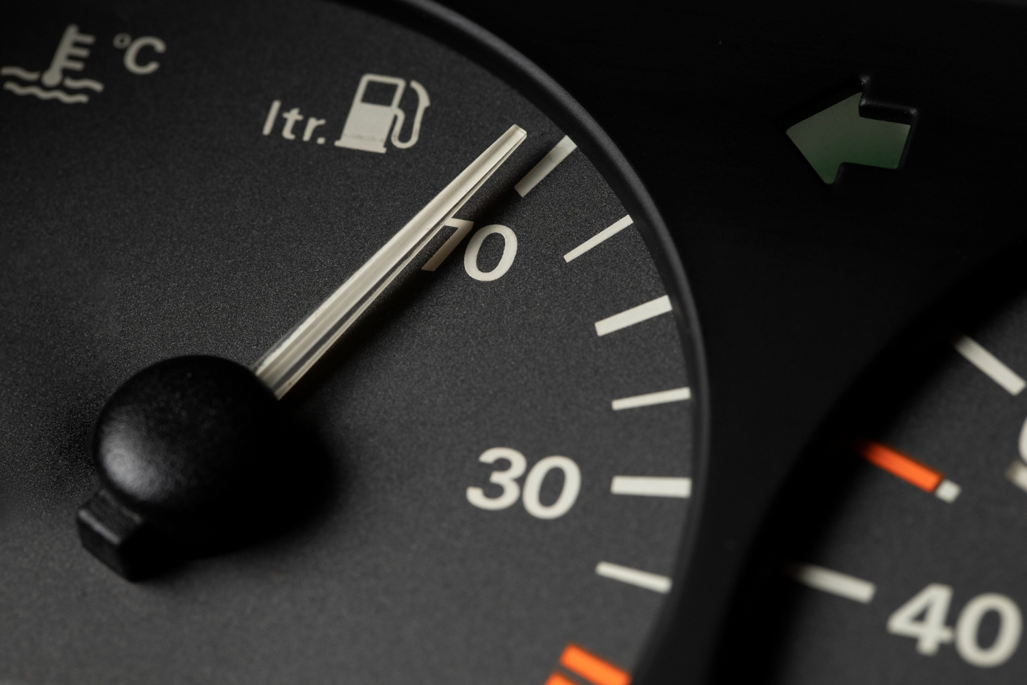 How Many Miles Per Gallon Does A 1983 Toyota Land Cruiser Get?