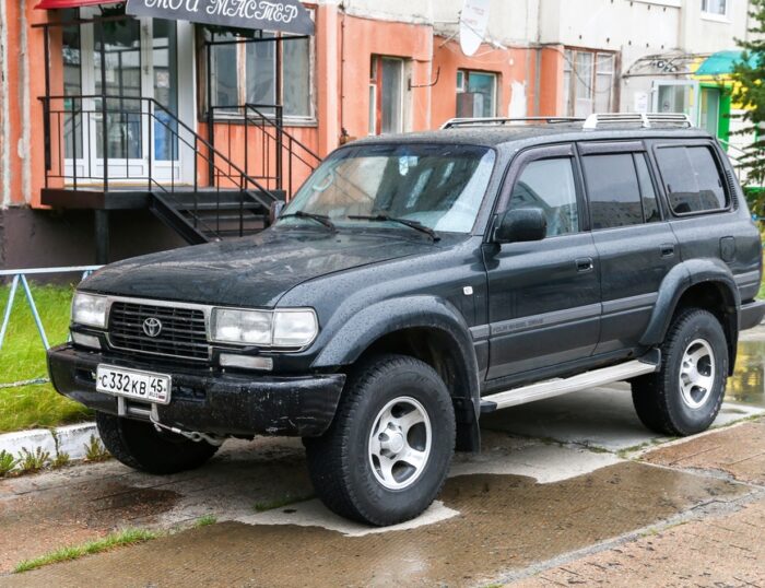 What Should You Know About the J100 Land Cruiser