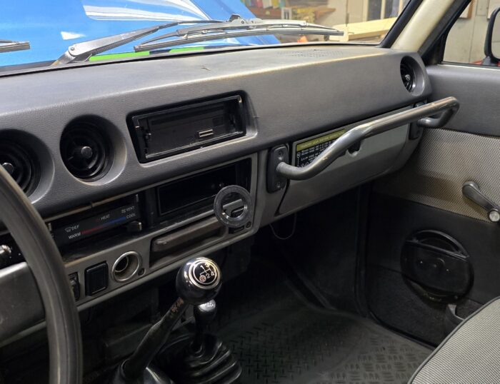 Restored FJ60 Dash and Shifter