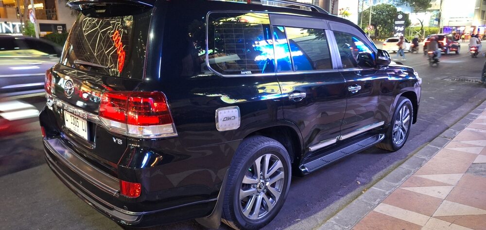 What Are the Key Specs of the Land Cruiser 200 Series