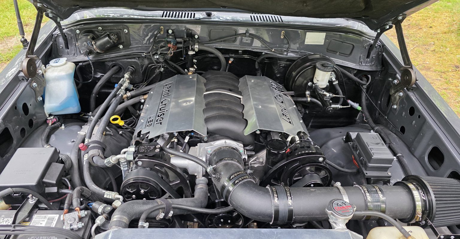 Chevy 6.2 V8 LS conversion in a restored Toyota Land Cruiser FJ60